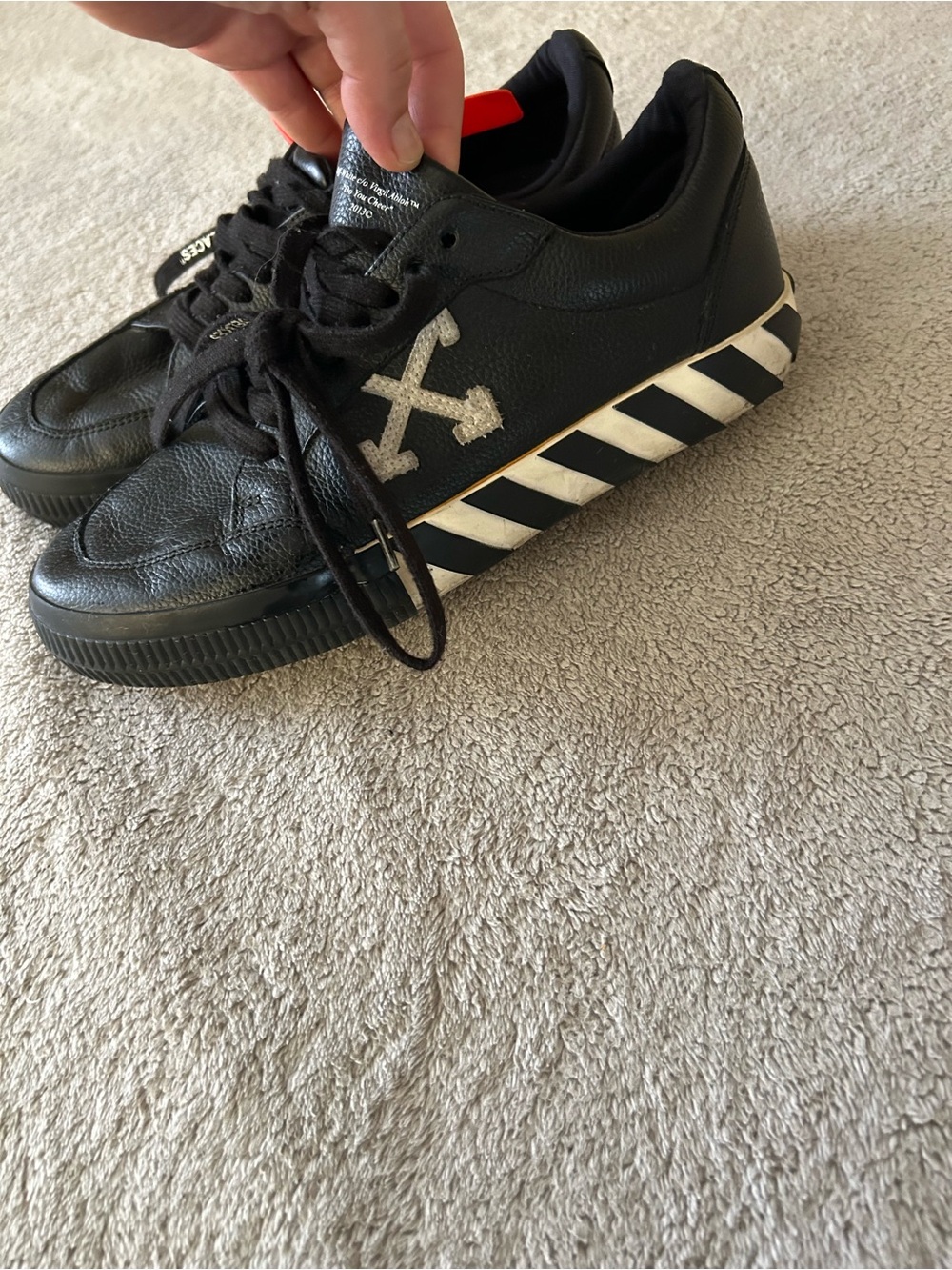 Off-White Vulcanized Low Top Sneakers Black & White US 8